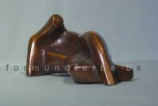 Kleine Liegende, Bronze, 12 x 20 x 9 cm